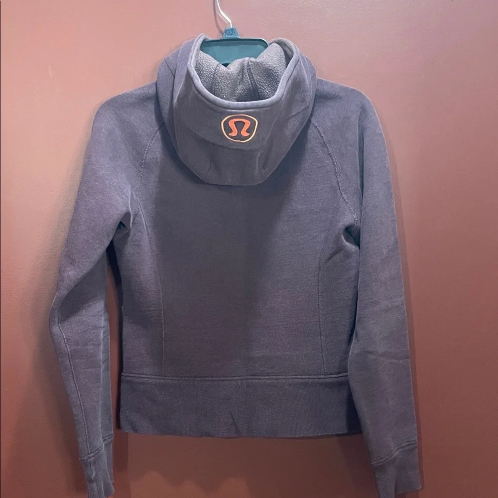 Iconic LuluLemon Zip-Up Hoodie in Dark Plum - Picture 2 of 7